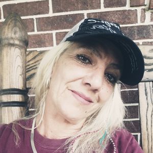 Meet your Posher, Carla